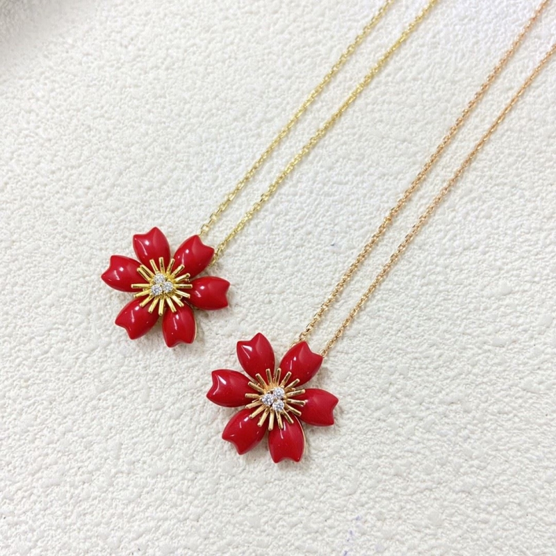 Vca Necklaces